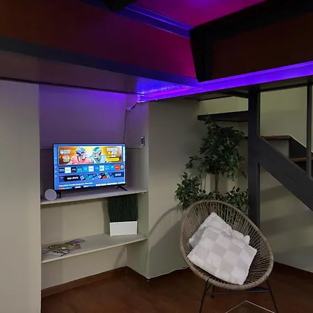 Apartament Loft011 An Elegant Retreat In The Heart Of Turyn