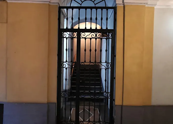Loft011 An Elegant Retreat In The Heart Of *
